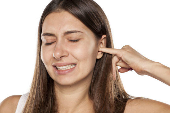 Left Ear Itching Spiritual Meaning – Symbolism & Messages