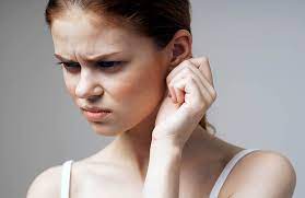 Left Ear Itching Spiritual Meaning – Symbolism & Messages